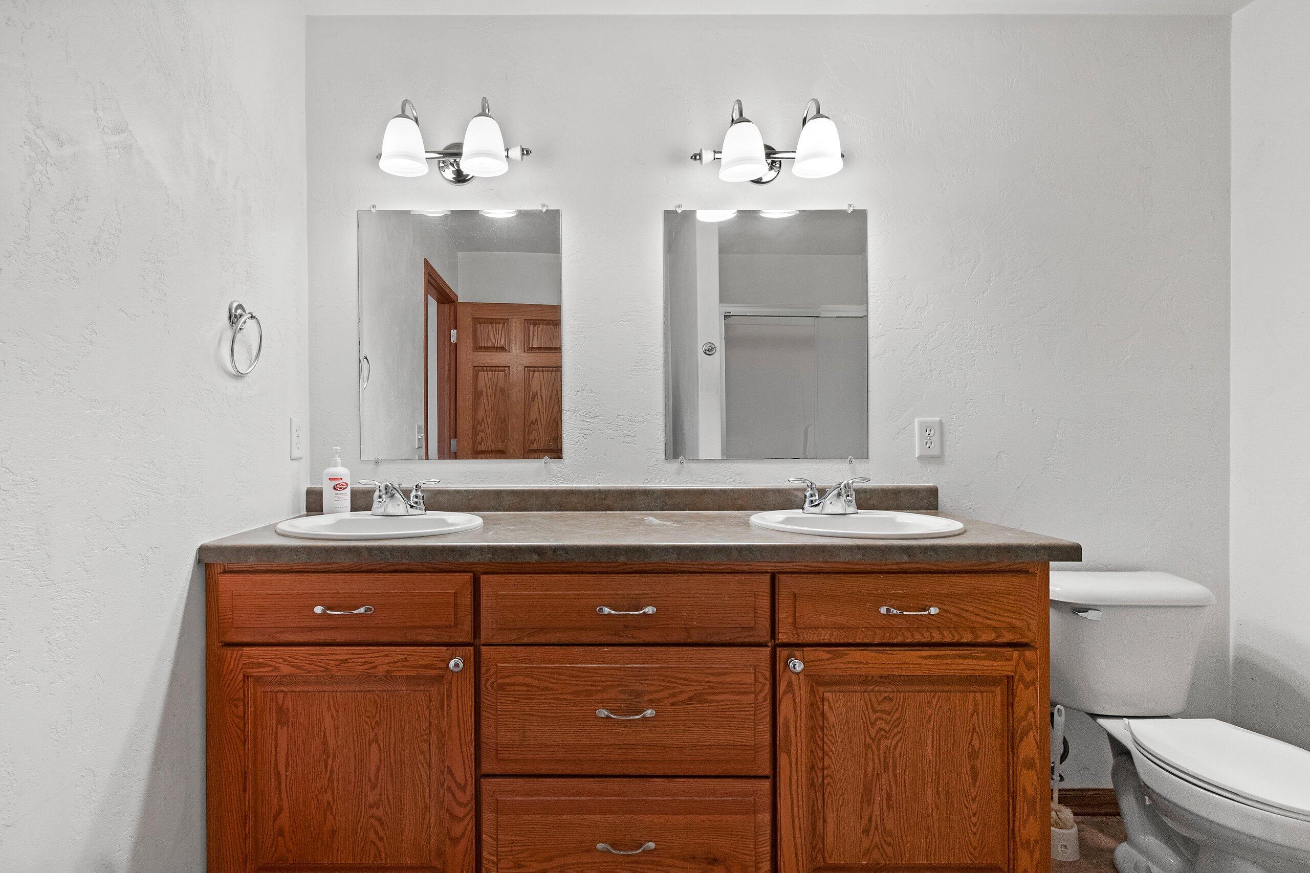 3006 South 19th Street Manitowoc, WI 54220 - Photo 22 of 38 IMG_0075.JPG-SMALL