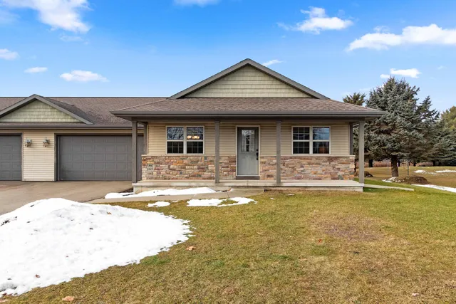 $269,000 | 3006 South 19th Street, Manitowoc, WI 54220