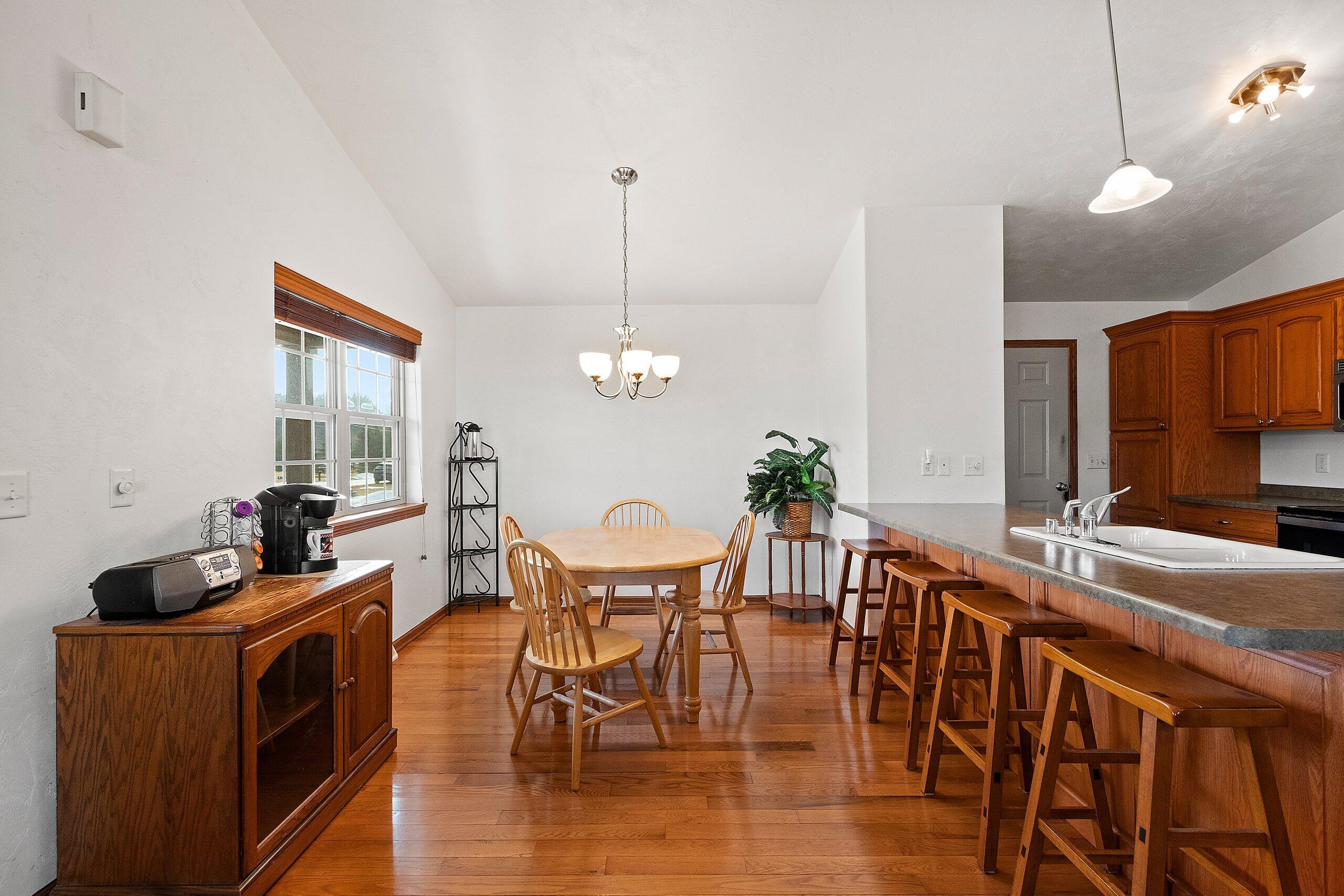 3006 South 19th Street Manitowoc, WI 54220 - Photo 4 of 38 IMG_0006.JPG-SMALL