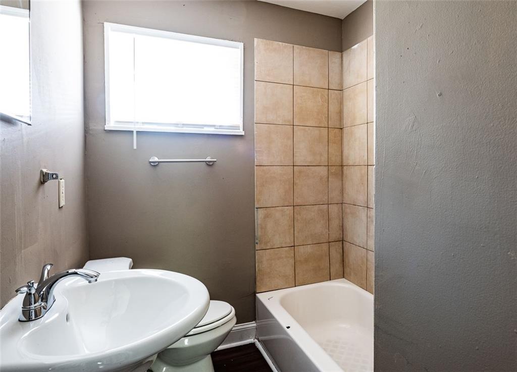 2833 Cardo Drive Northwest Atlanta, GA 30318 - Photo 18 of 24