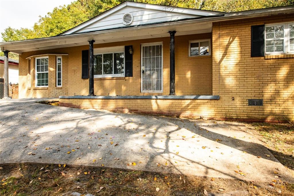 2833 Cardo Drive Northwest Atlanta, GA 30318 - Photo 23 of 24