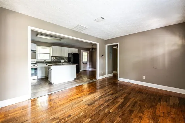 $1,295 | 2833 Cardo Drive Northwest, Atlanta, GA 30318