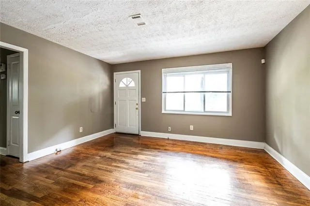 $1,295 | 2833 Cardo Drive Northwest, Atlanta, GA 30318