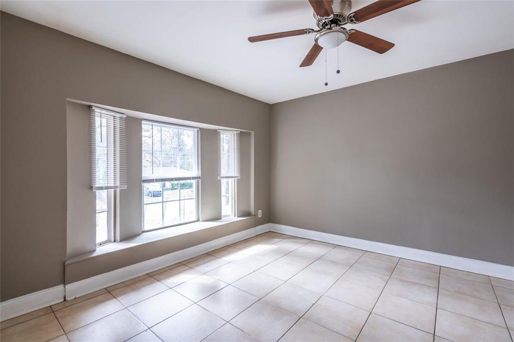 2833 Cardo Drive Northwest Atlanta, GA 30318 - Photo 9 of 24