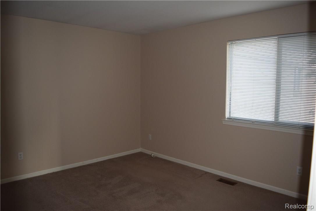 57627 Jewell Road Washington, MI 48094 - Photo 14 of 24 Bedroom
