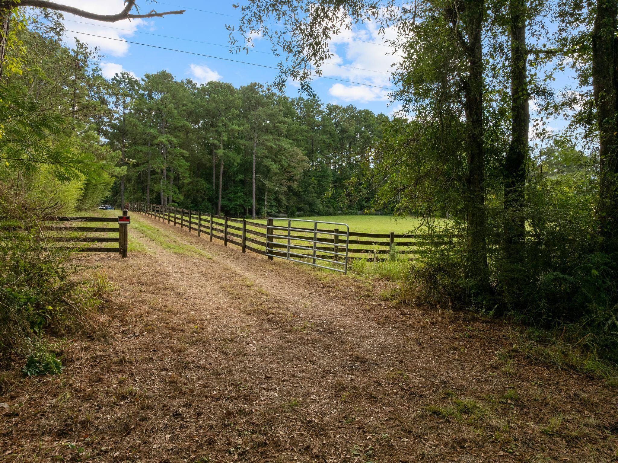 430 George Boutwell Cutoff Road Laurel, MS 39443 - Photo 5 of 52 Gallery Image 5