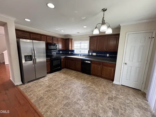 $1,995 | 719 Obsidian Way, Durham, NC 27703