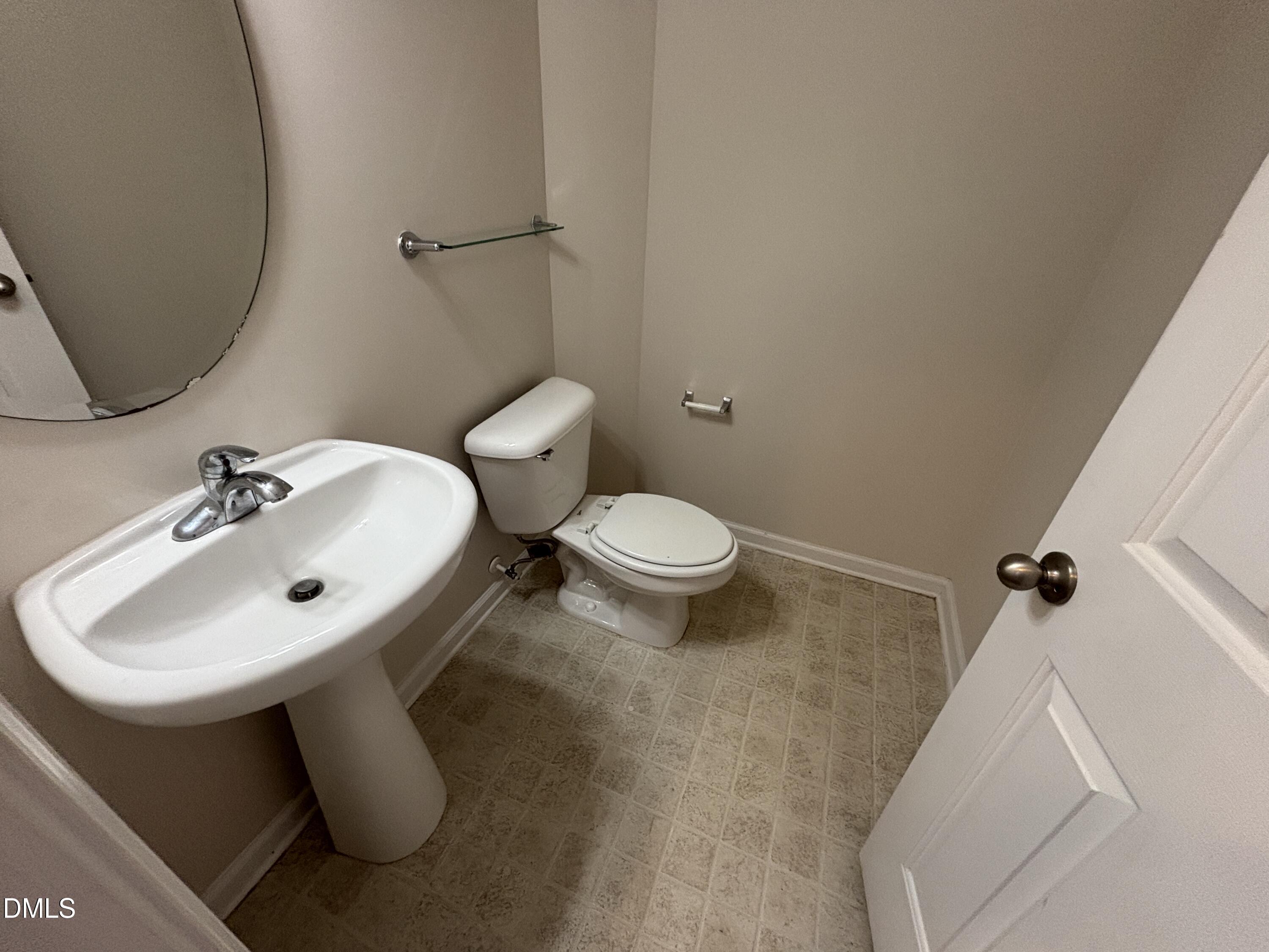 719 Obsidian Way Durham, NC 27703 - Photo 14 of 37 IMG_9638