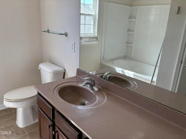 $1,995 | 719 Obsidian Way, Durham, NC 27703