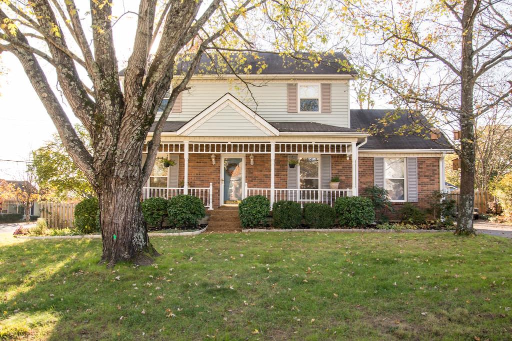 1421 Autumn Knoll Road Hermitage, TN 37076 - Photo 2 of 25 Gallery Image 2