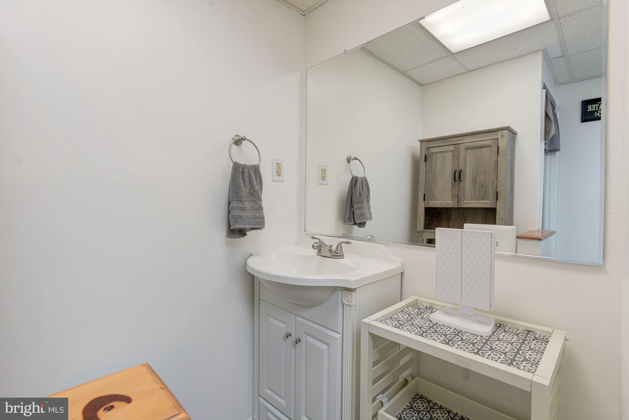 2031 Putnam Road Halethorpe, MD 21227 - Photo 18 of 25 Full Bath