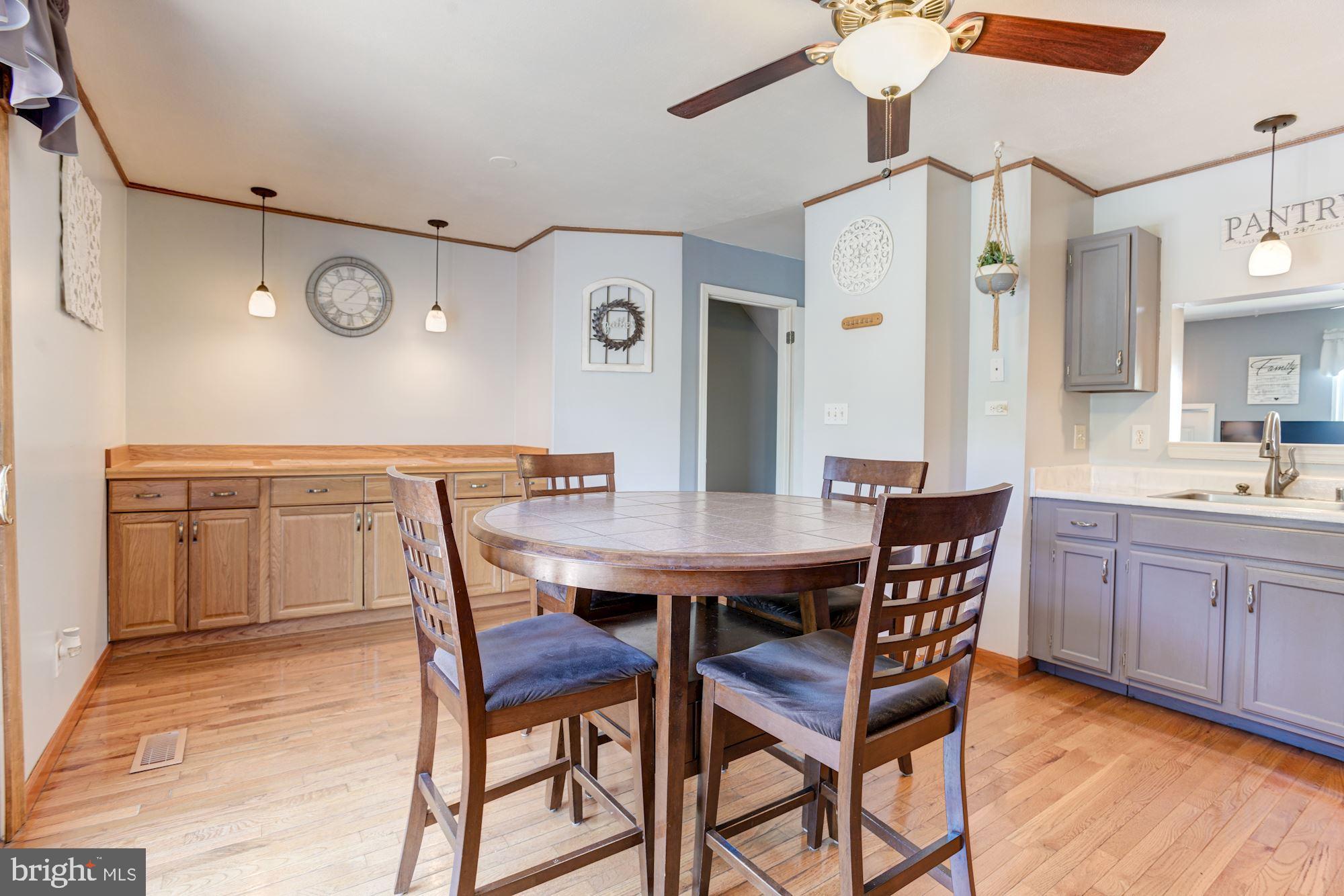 2031 Putnam Road Halethorpe, MD 21227 - Photo 6 of 25 Eat-In Kitchen | Custom Built-In Cabinetry