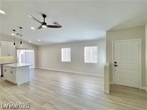 $2,100 | 8456 West Gilmore Avenue, Las Vegas, NV 89129