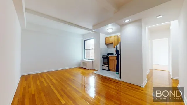 $4,050 | 301 East 38th Street, Unit 15C | Murray Hill
