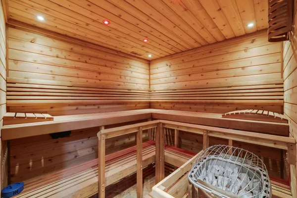 $2,495,000 | 5500 Halifax Lane, Edina, MN 55424