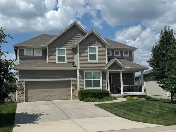 $535,000 | 18942 West 168th Street, Olathe, KS 66062
