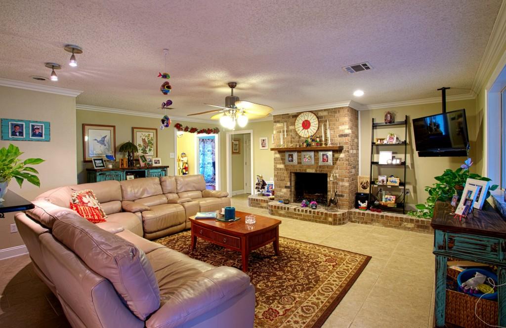 306 Devon Road Laplace, LA 70068 - Photo 8 of 12 Gallery Image 8