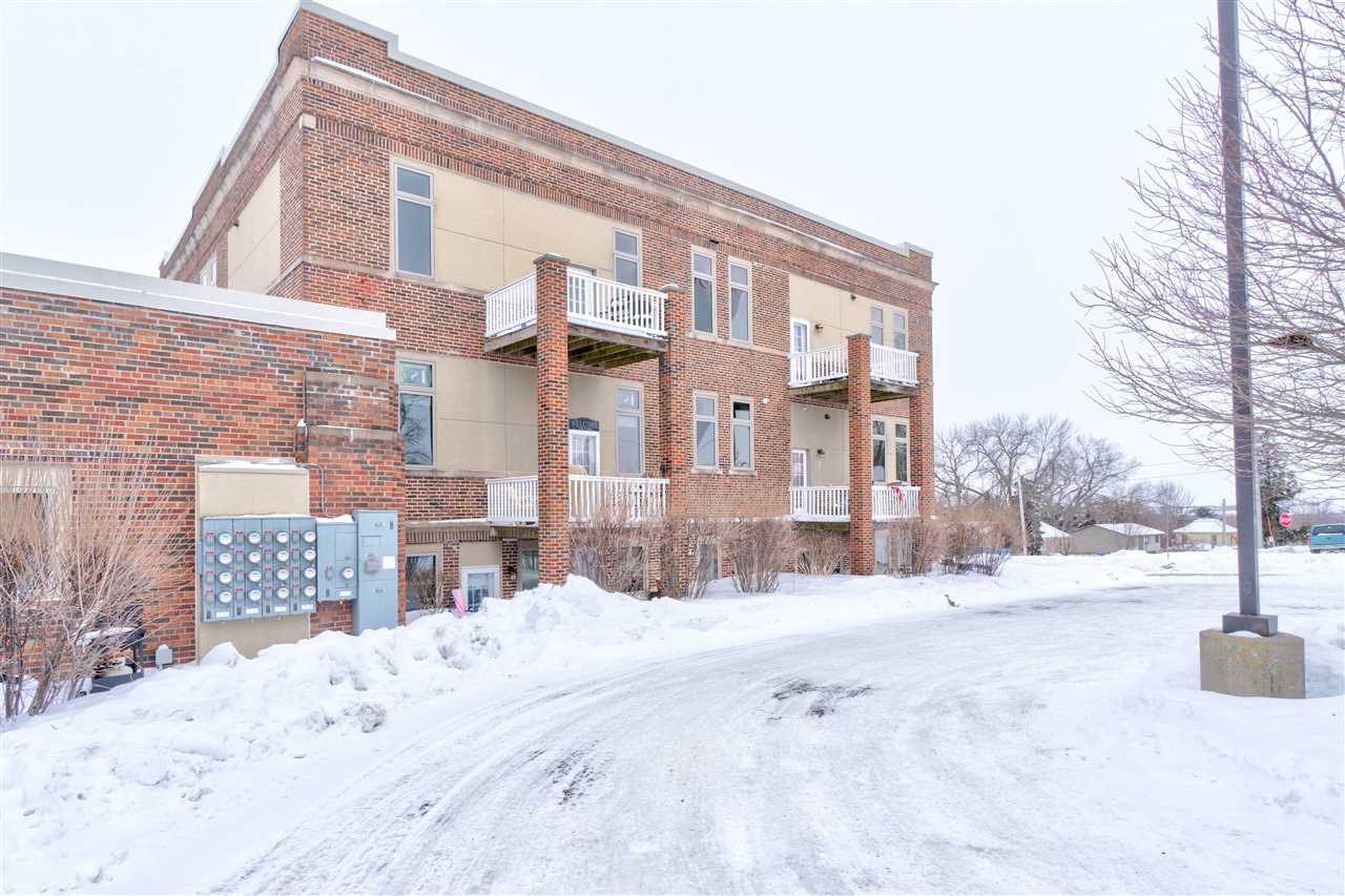 251 Vine Street, Unit 104 Riverside, IA 52327 - Photo 31 of 36 Gallery Image 31
