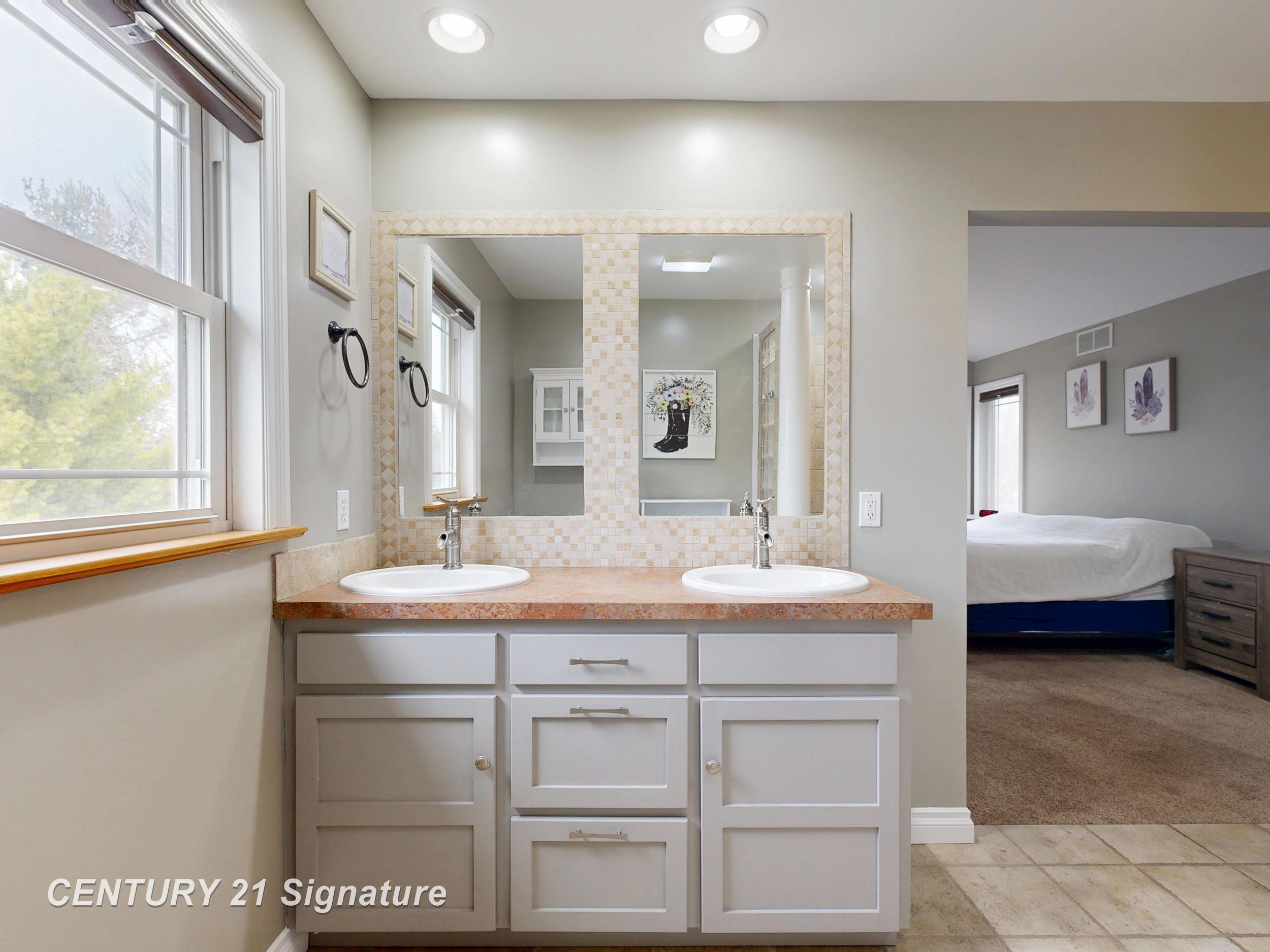 2777 Hospital Road Saginaw, MI 48603 - Photo 40 of 64 50202745-96d4c55a-e765-44ac-94ef-a16cd2b865ff.JPG