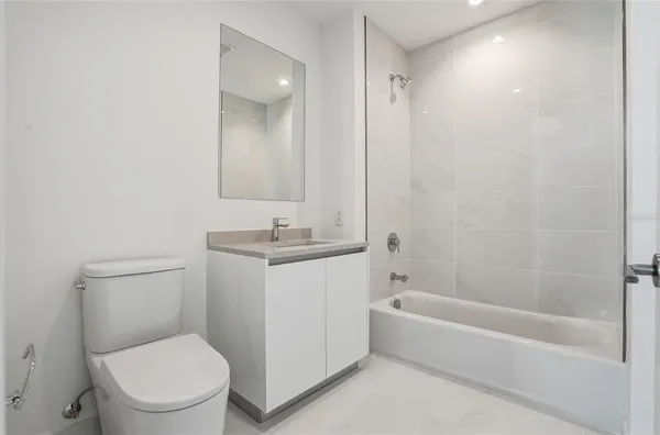 $12,000 | 400 Central Avenue, Unit 301, St. Petersburg, FL 33701
