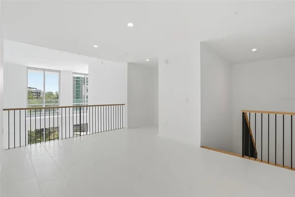 $12,000 | 400 Central Avenue, Unit 301, St. Petersburg, FL 33701