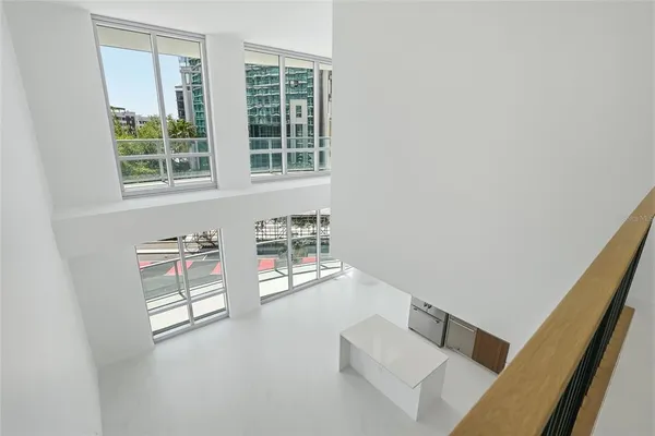 $12,000 | 400 Central Avenue, Unit 301, St. Petersburg, FL 33701