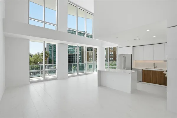$12,000 | 400 Central Avenue, Unit 301, St. Petersburg, FL 33701