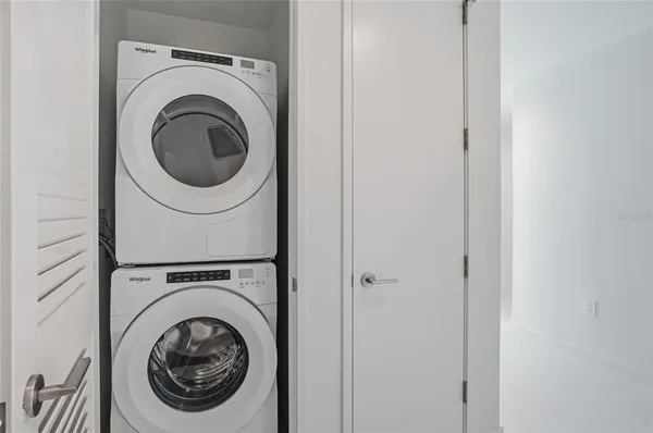 $12,000 | 400 Central Avenue, Unit 301, St. Petersburg, FL 33701