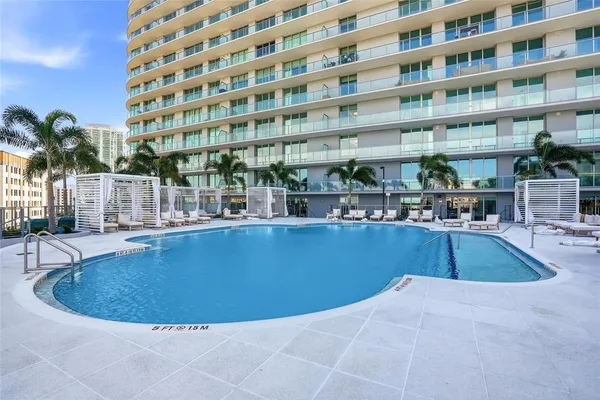 $12,000 | 400 Central Avenue, Unit 301, St. Petersburg, FL 33701