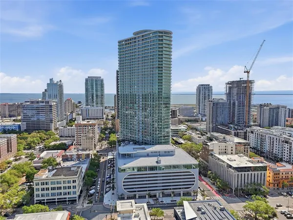 $12,000 | 400 Central Avenue, Unit 301, St. Petersburg, FL 33701