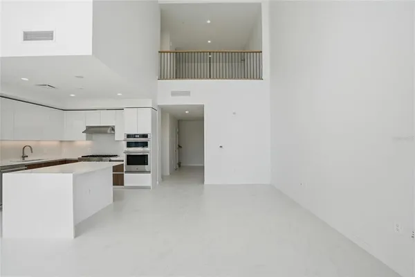 $12,000 | 400 Central Avenue, Unit 301, St. Petersburg, FL 33701