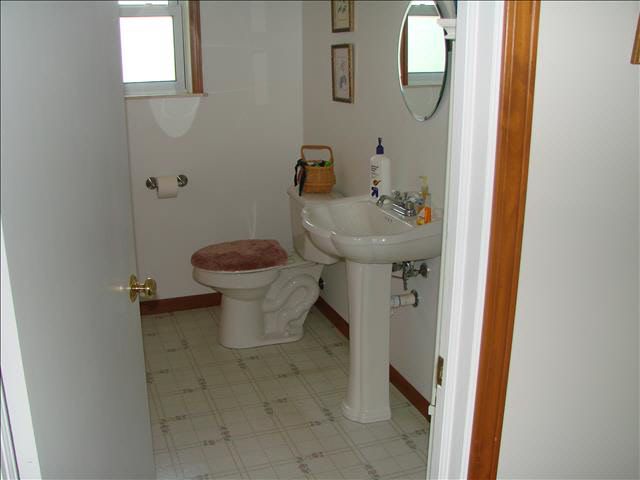 4464 West Albain Road Monroe, MI 48161 - Photo 8 of 9 20373309-7.JPG