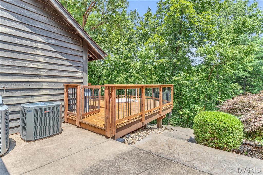 17040 Rooster-Ridge Chesterfield, MO 63005 - Photo 21 of 85 Gallery Image 21