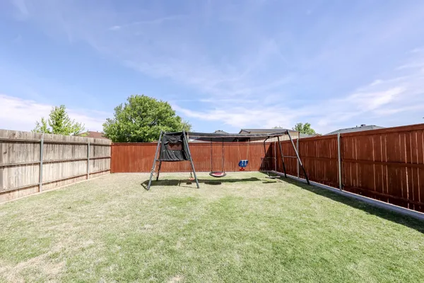 $300,000 | 6008 103rd Street, Lubbock, TX 79424