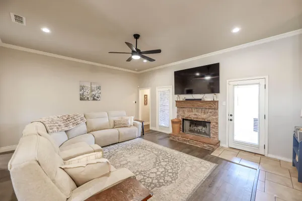 $300,000 | 6008 103rd Street, Lubbock, TX 79424