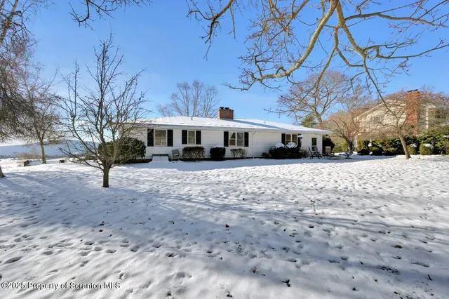 $329,000 | 5 Fieldcrest Drive, Tunkhannock, PA 18657