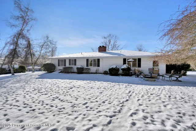 $329,000 | 5 Fieldcrest Drive, Tunkhannock, PA 18657