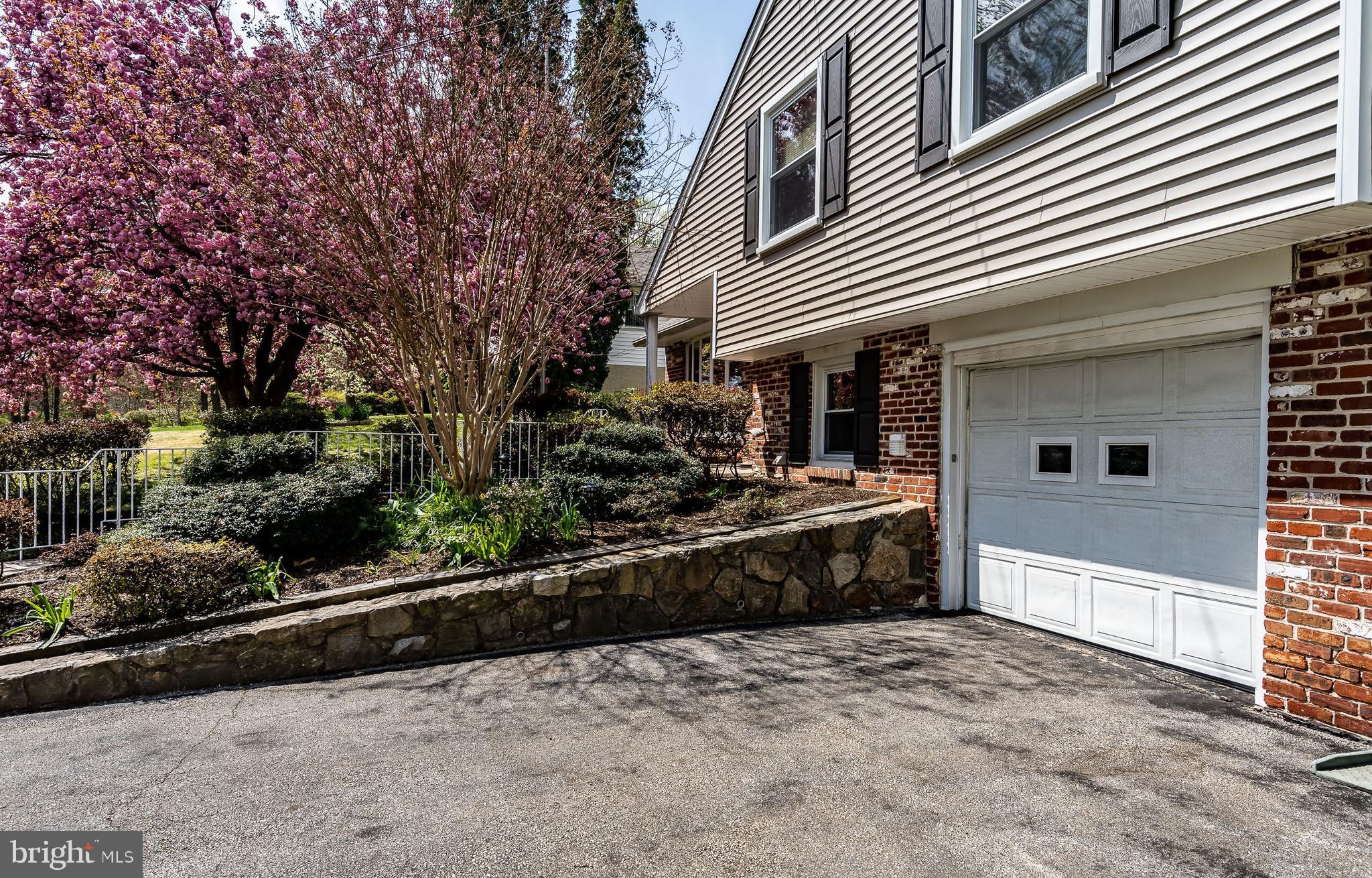 212 North State Road Springfield, PA 19064 - Photo 3 of 54