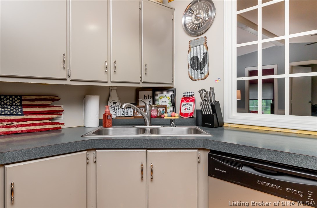 6018 East Jennings Road Lexington, IN 47138 - Photo 28 of 57 Gallery Image 28