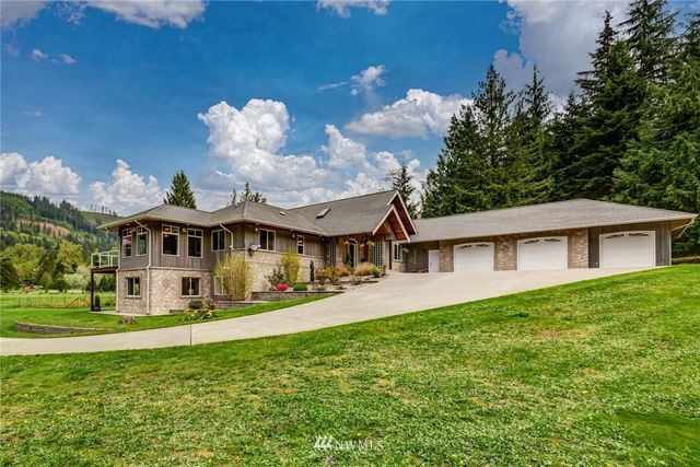 $1,150,000 | 7654 Kachina Road, Deming, WA 98244