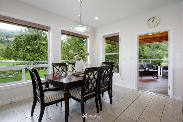 $1,150,000 | 7654 Kachina Road, Deming, WA 98244