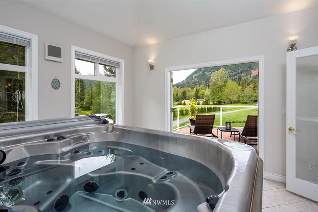 $1,150,000 | 7654 Kachina Road, Deming, WA 98244