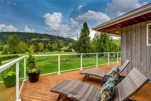 $1,150,000 | 7654 Kachina Road, Deming, WA 98244