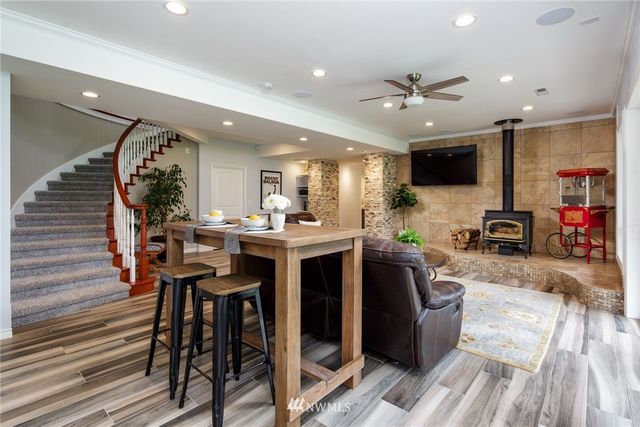 $1,150,000 | 7654 Kachina Road, Deming, WA 98244