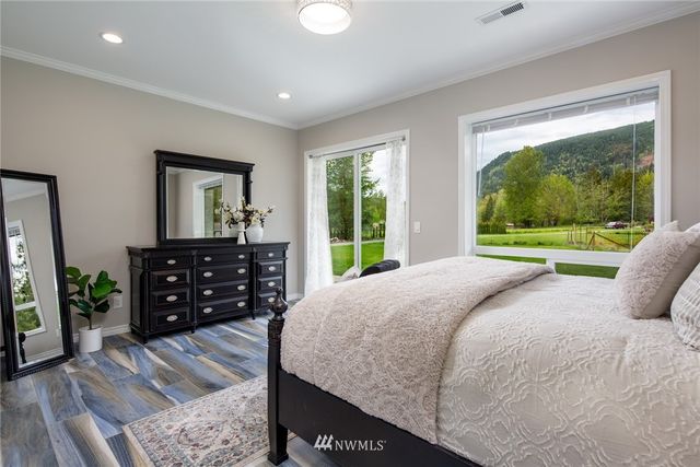 $1,150,000 | 7654 Kachina Road, Deming, WA 98244