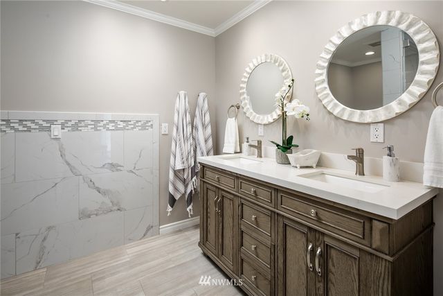 $1,150,000 | 7654 Kachina Road, Deming, WA 98244