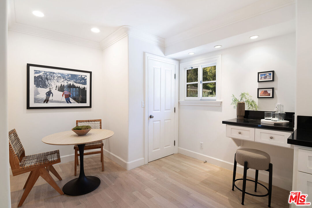 1132 Chantilly Road Los Angeles, CA 90077 - Photo 18 of 37