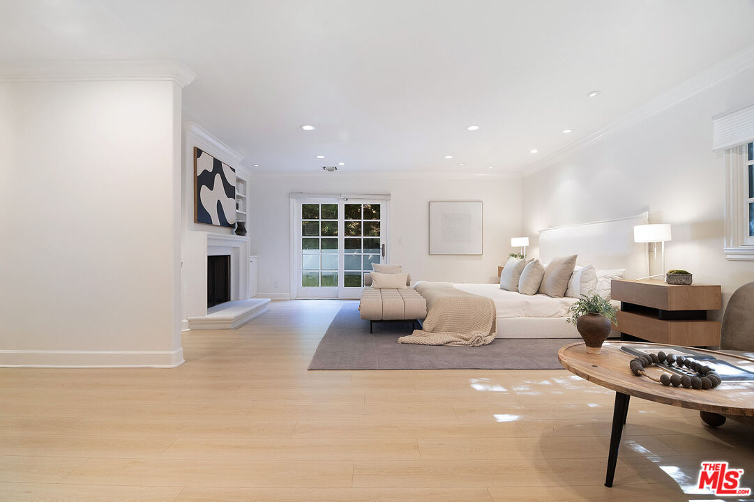 1132 Chantilly Road Los Angeles, CA 90077 - Photo 19 of 37