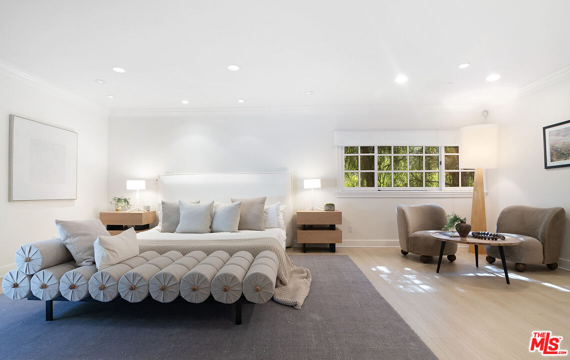 1132 Chantilly Road Los Angeles, CA 90077 - Photo 21 of 37