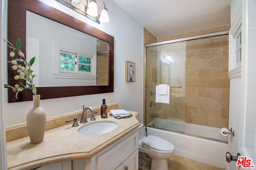 1132 Chantilly Road Los Angeles, CA 90077 - Photo 31 of 37